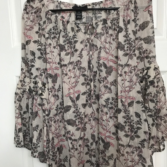 Blouse - Picture 1 of 2